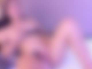 Live cam show with Ambarmml - Young Adult on parknlotfishbdy
