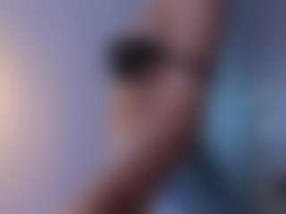 Ambarmml's Live Sex Cam Show