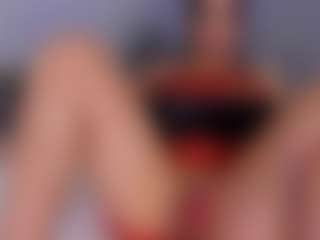 Live cam show with Ambarmml - Athletic on Camming Site