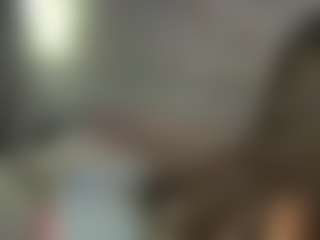 Live cam show with Alberta - Real on Camsoda