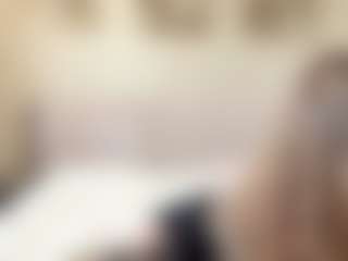 Live cam show with Alberta - Upskirt on SquirtSoMuch