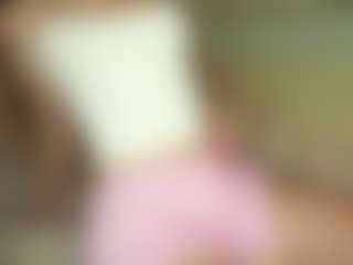 Live cam show with Alberta - Legs on madthumbs