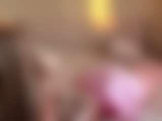 Live cam show with Alberta - Blue Eyes on Camsoda