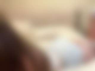 Live cam show with Alberta - Skinny on Camsoda