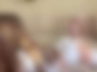 Live cam show with Alberta - Upskirt on CamClone
