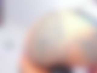 Live cam show with HaniMasson - Strapon on AdultVida.com