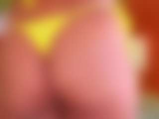 Live cam show with Kinsleybrown - Creamy on Big Tits