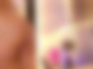 Live cam show with Kinsleybrown - Inked on Adult Interactions