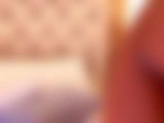 Live cam show with Kinsleybrown - Inked on Dolls Live