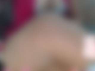melanyscoot MILF webcam performer live streaming