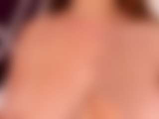 Sky Saenz's Live Sex Cam Show