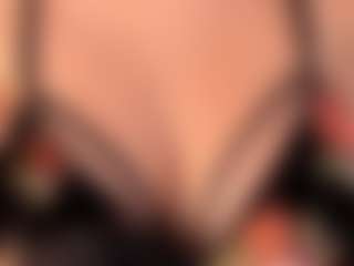 Live cam show with Sky Saenz - Cute on Ass Tok