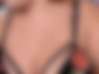 Live cam show with Sky Saenz - Camel Toe on Big Tits