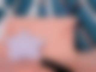 Sky Saenz's Live Sex Cam Show