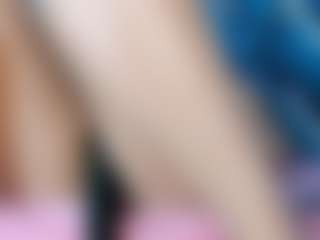 Sky Saenz's Live Sex Cam Show