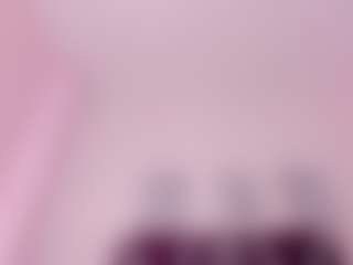 Sky Saenz's Live Sex Cam Show