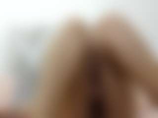 Sky Saenz's Live Sex Cam Show