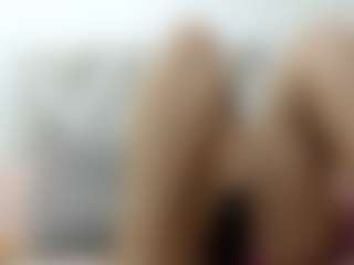 Sky Saenz's Live Sex Cam Show