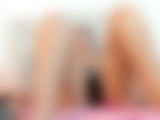 Sky Saenz's Live Sex Cam Show