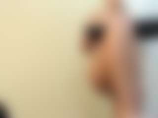 Sky Saenz's Live Sex Cam Show