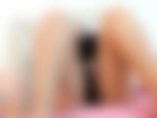 Sky Saenz's Live Sex Cam Show