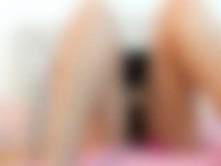 Sky Saenz's Live Sex Cam Show