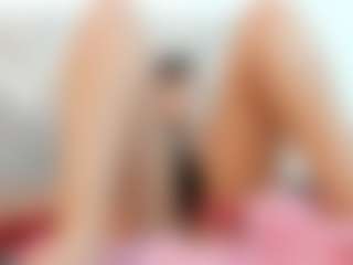 Sky Saenz's Live Sex Cam Show