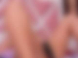 Sky Saenz's Live Sex Cam Show