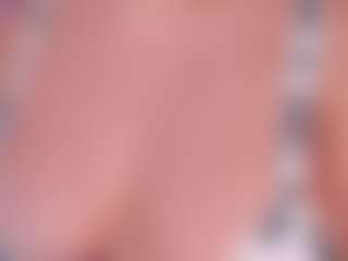 Sky Saenz's Live Sex Cam Show