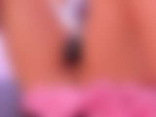 Sky Saenz's Live Sex Cam Show