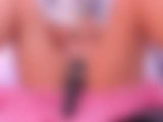 Live cam show with Sky Saenz - Blonde Hair Amateur on SinfulBabes