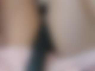 Live cam show with Sky Saenz - Blonde Hair Amateur on Cam Slut