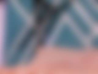 Live cam show with Sky Saenz - Spank Blonde Hair on Gym Cam Girls