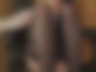 SkyNyxx's Live Sex Cam Show