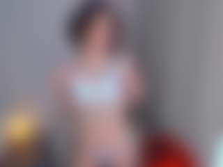 Live cam show with SunDeane - Huge on Instabang