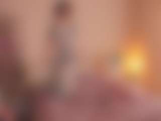 Live cam show with SunDeane - Living Room on Camsoda