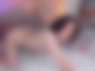 Live cam show with SunDeane - Shaved Pussy Teen (18+) on madthumbs