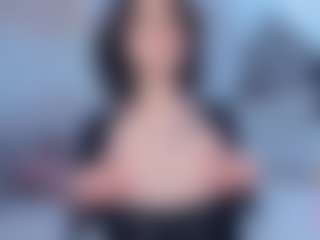 Live cam show with SunDeane - Huge on infinitiblacc.com