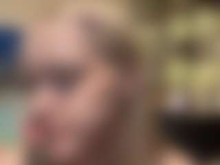 Live cam show with ToraMagid - Gray Eyes on AdultVida.com