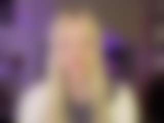 Live cam show with ToraMagid - Blue Eyes on Streamer API