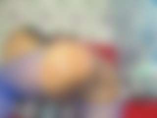 YESSYFOX's Live Sex Cam Show
