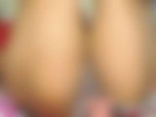 YESSYFOX's Live Sex Cam Show