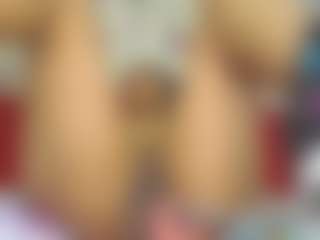 YESSYFOX's Live Sex Cam Show