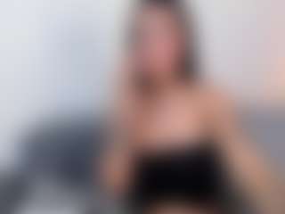 Adarha-low's Live Sex Cam Show