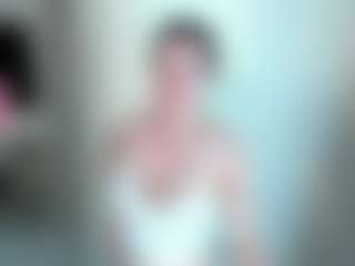 evelyne-xx's Live Sex Cam Show