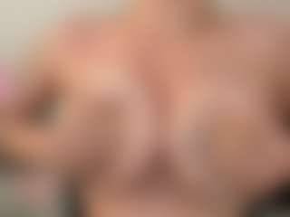 evelyne-xx's Live Sex Cam Show