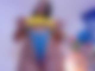 Live cam show with Katuff - Curvy MILF on crypto-cams