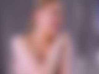Live cam show with Chenier - Blonde Hair on https://playwithruby.com