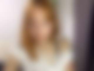 Live cam show with Lina - Flashing on madthumbs