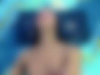 Live cam show with NashlaSexy - Gray Eyes on Camsoda